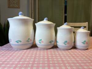 Vintage International China Casabella Stoneware Canister Set of 4